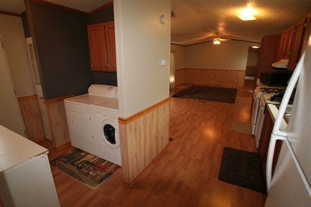 Building Photo - 3 Bed 2 Bath Modular Home in Babcock Vista!