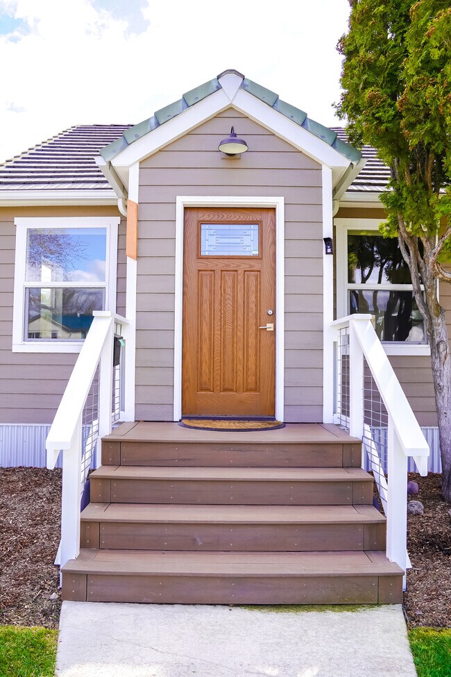 casa bellamente remodelada - 525 8th Ave W