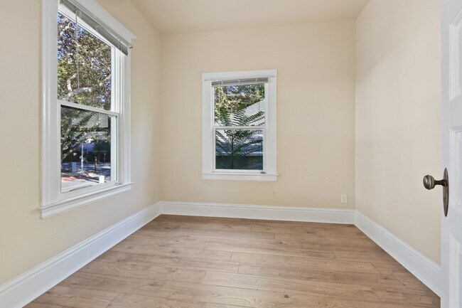 Foto del edificio - Beautiful Sacramento Downtown 3 Bedroom, 1...