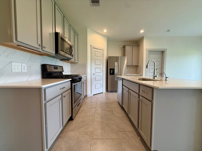 Building Photo - 28930 Yukon River Ct