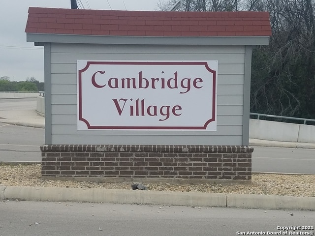 Primary Photo - 6351 Cambridge Dr