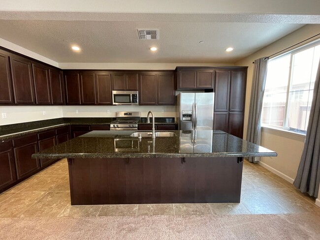 Foto del edificio - 3845 Lookout Dr