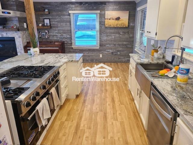 Foto del edificio - 16436 Elm Dr