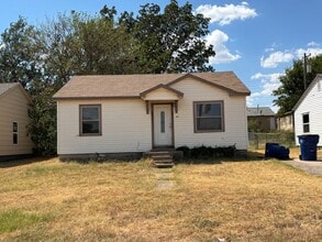 Building Photo - 603 N 17th St