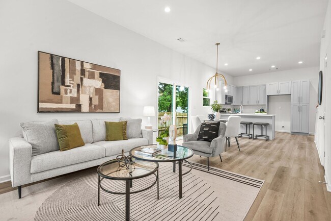 Photo - 1223 Oakland Dr SW Townhome