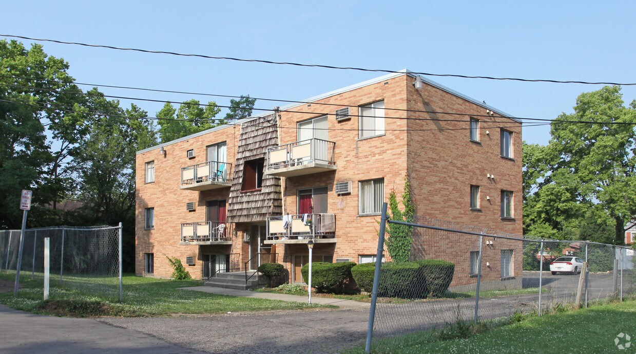 Building Photo - 3335 Stanhope Ave