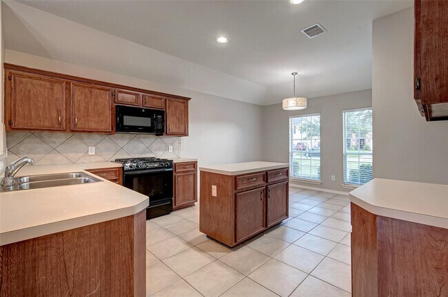 Foto del edificio - 1922 Monarch Hollow Ln