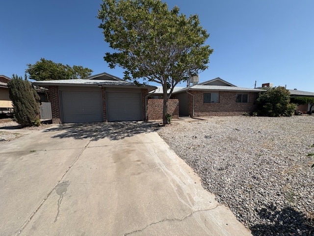 Building Photo - 1006 N Scenic Dr