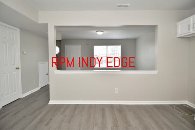 Building Photo - Available Now!!! Spacious 3 Bedroom 1.5 Ba...