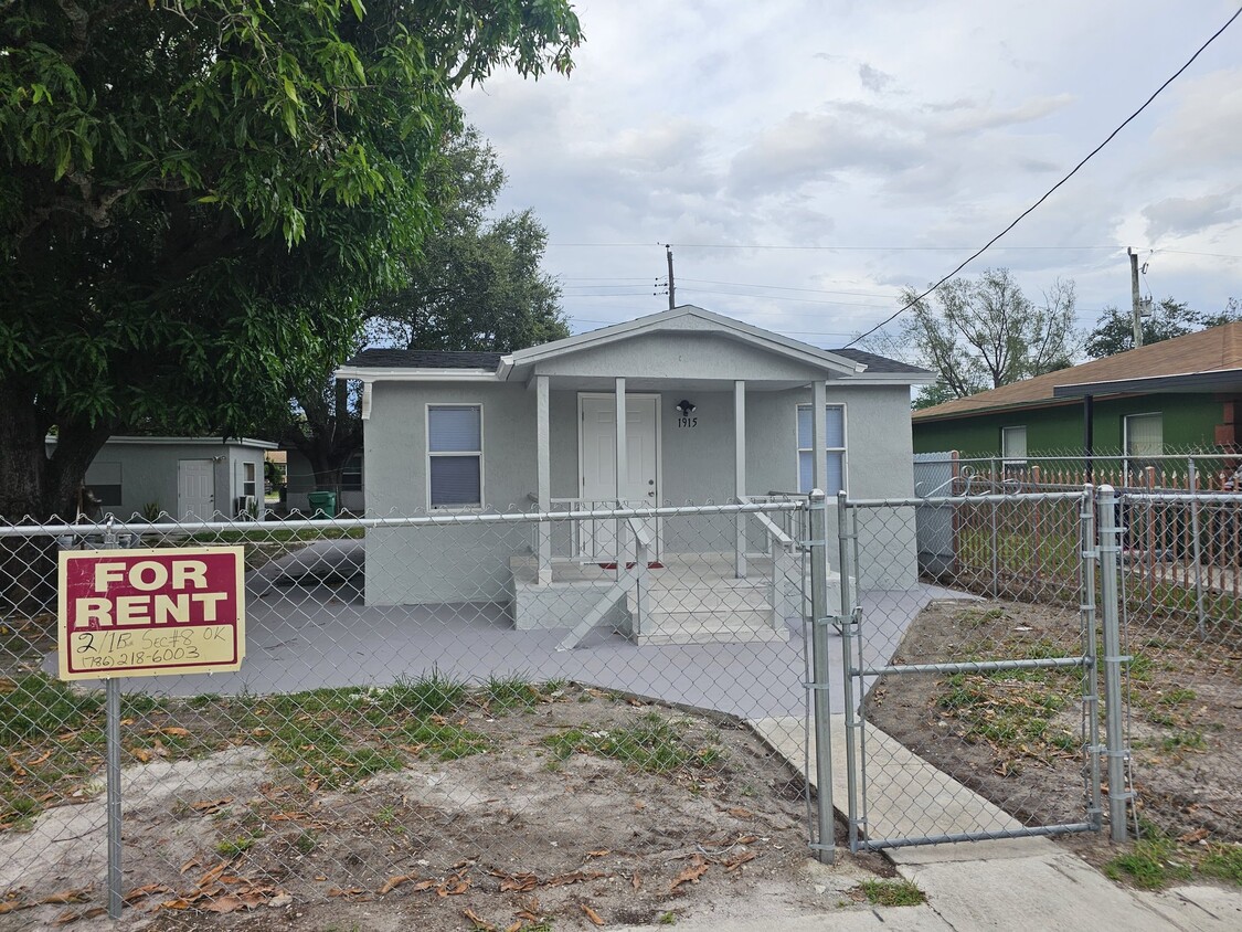 Photo - 1915 NW 82nd St (Miami, FL)