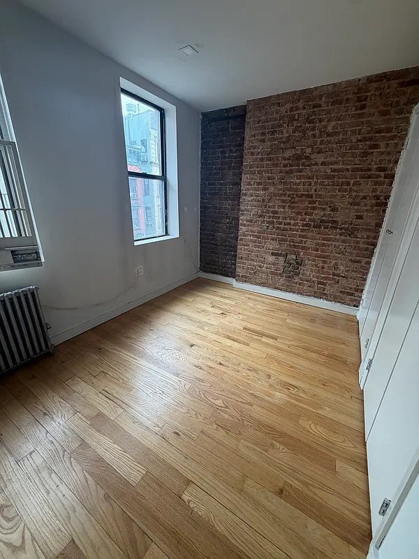 Building Photo - 63 Clinton St