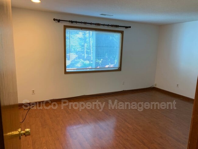 Building Photo - 1587 NE 57th Ave