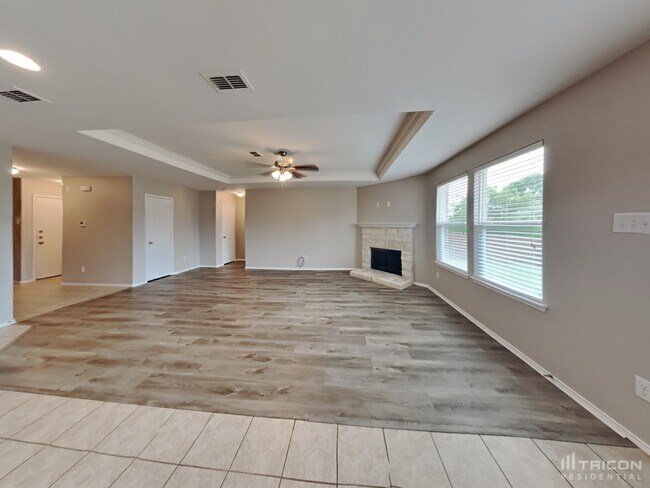 Foto del edificio - 1704 Abby Creek Dr