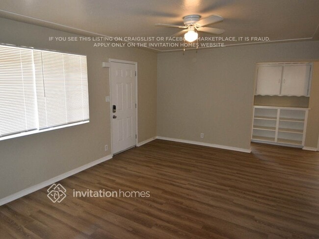 Building Photo - 4534 W Mitchell Dr