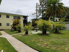 Building Photo - 5618 Gulfport Blvd S
