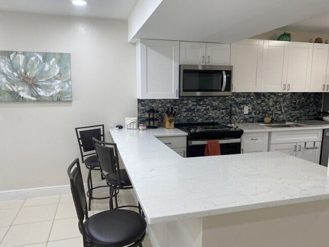 Building Photo - 4501 Fountains Dr S