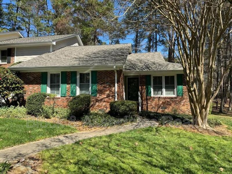 Foto principal - 1530 Edgeside Ct
