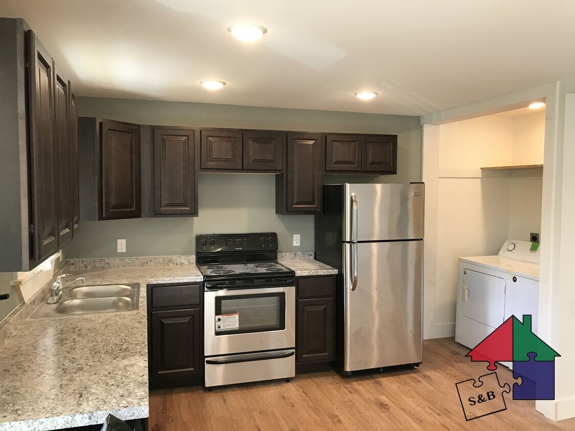 Primary Photo - 20 Long St
