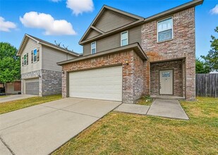 Building Photo - 9941 Ironhorse Dr
