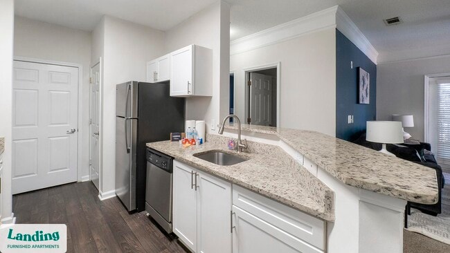 Building Photo - 325 Marymeade Dr