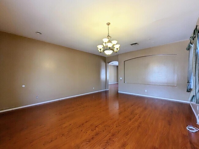 Foto del edificio - 3310 W Latona Rd