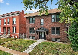 Building Photo - 4217 Blaine Ave