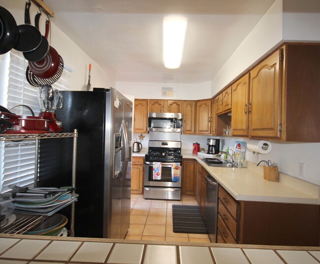 Foto del edificio - 1036 Felspar St