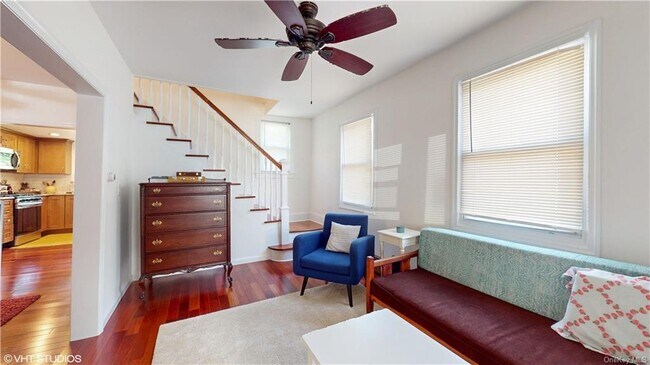 Foto del edificio - 18 S Washington Ave