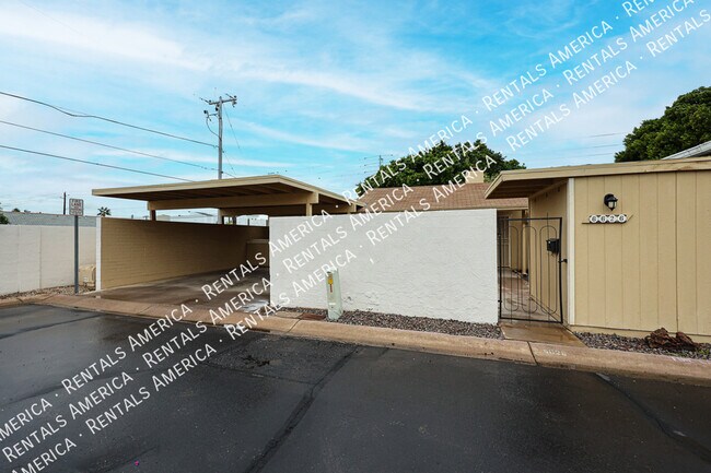 Building Photo - Patio Home in Villa Majorca