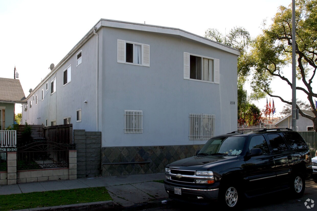 Primary Photo - 2338 E SPAULDING ST