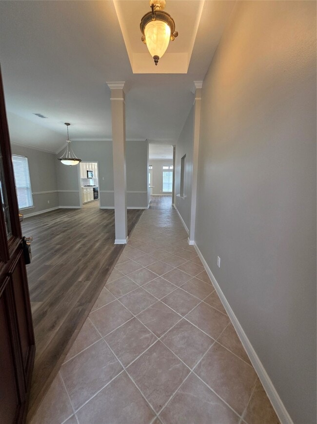 Foto del edificio - 2219 Lakewind Ln