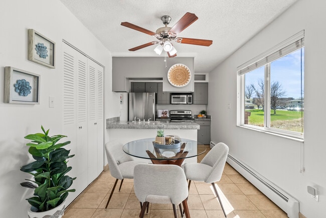 Foto del edificio - 7309 W Hampden Ave