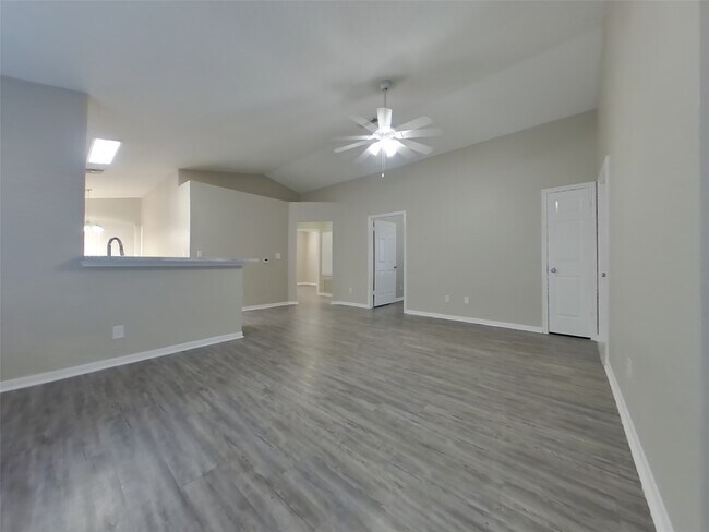 Building Photo - 3151 Kelling St