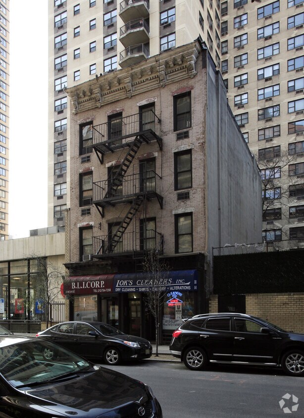 Building Photo - 354 E 81st St