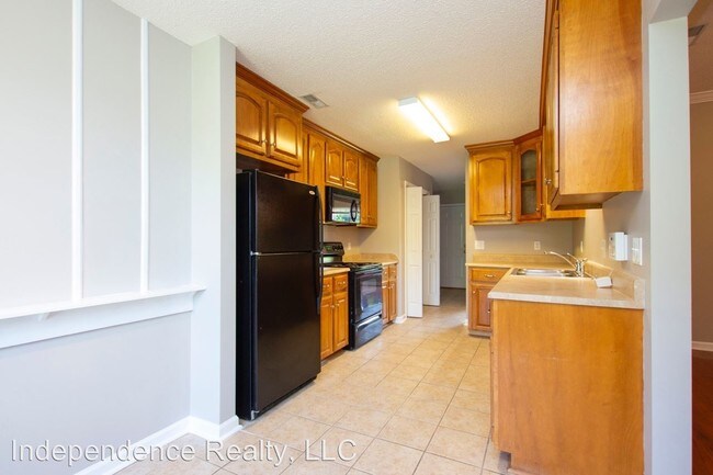 Building Photo - 3 br, 2 bath House - 1059 Burwell Road