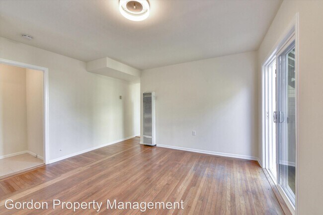 Building Photo - 1093 Dolores St