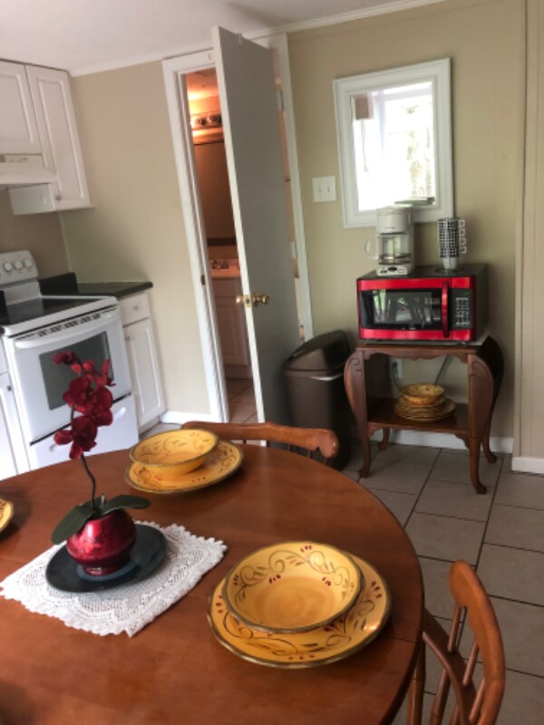 Foto del edificio - 4241 Springhill Dr