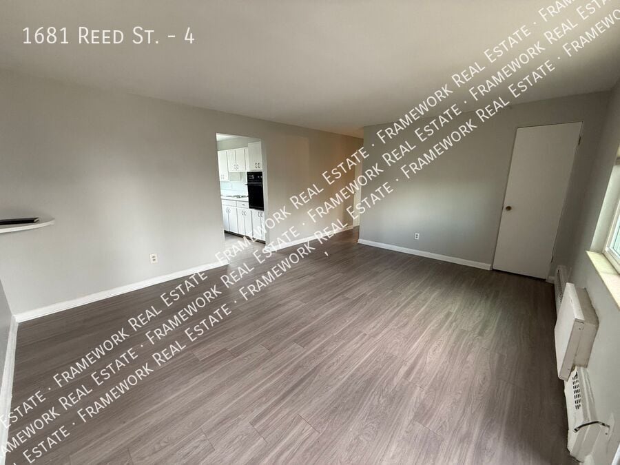 Primary Photo - 1681 Reed St