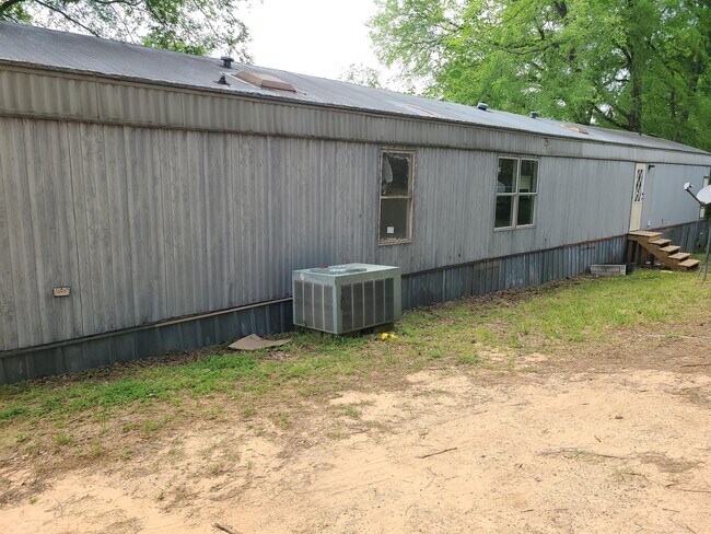 Building Photo - 3627 S Rayburn Dr