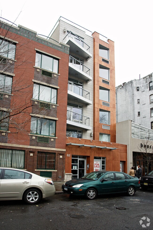 Building Photo - 62 E 1st St