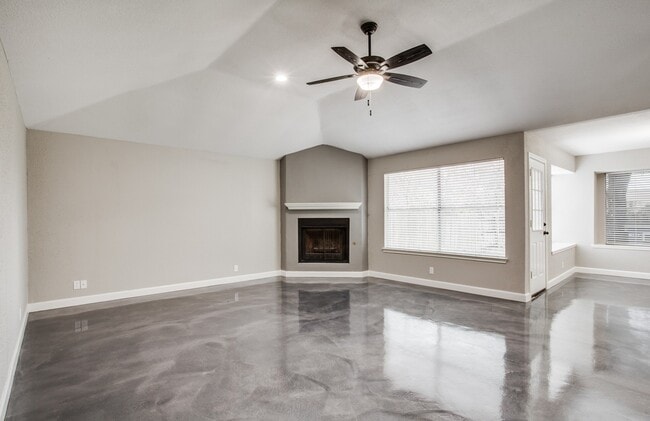 Building Photo - 6103 John Chapman