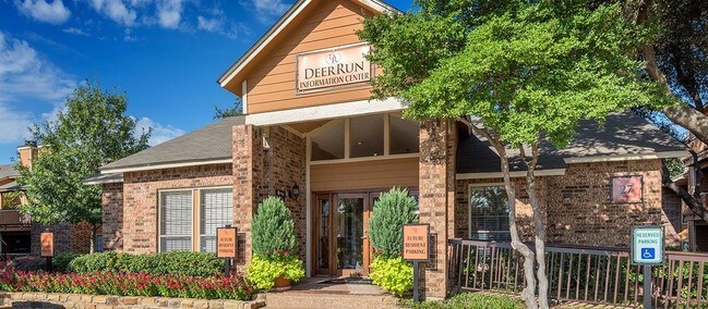 maa deer run apartments dallas tx apartments com