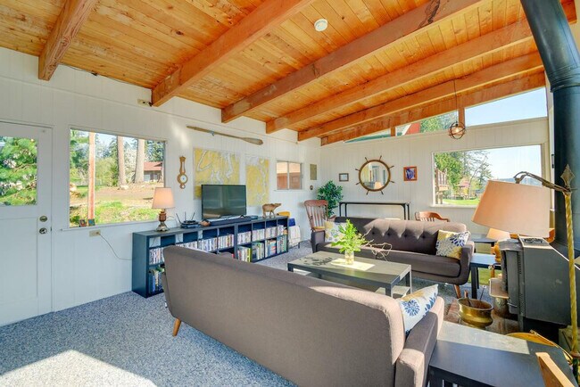 Foto del edificio - 50 E Treasure Island Dr