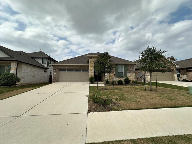 Building Photo - 2409 Gabriels Horn Rd