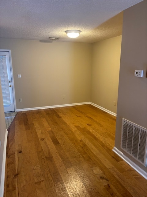 Dining Area-backdoor - 319 7th Street Pl SW