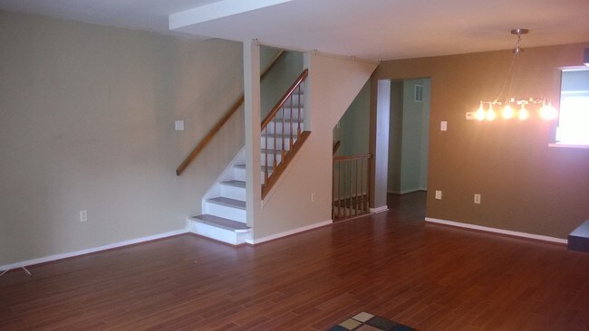 Building Photo - 811 Highland Ave