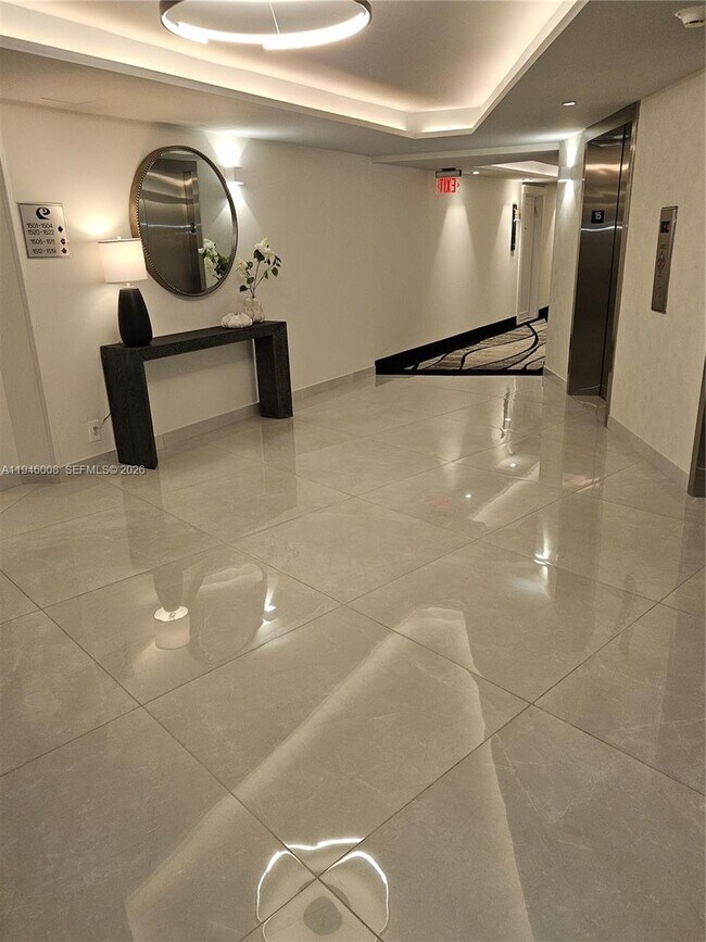 Foto del edificio - 3180 S Ocean Dr