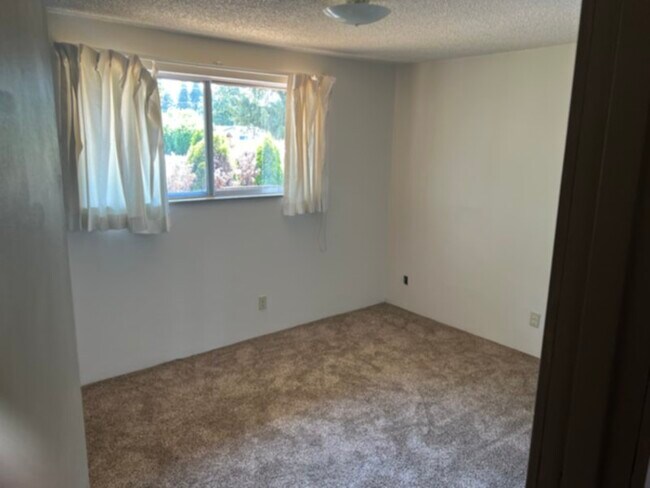 Foto del edificio - East Springfield 3 bedroom house at Eastridge Park