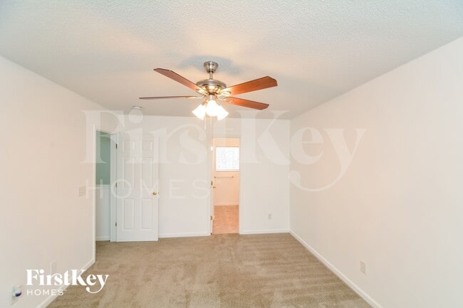 Foto del edificio - 157 Brookhaven Dr