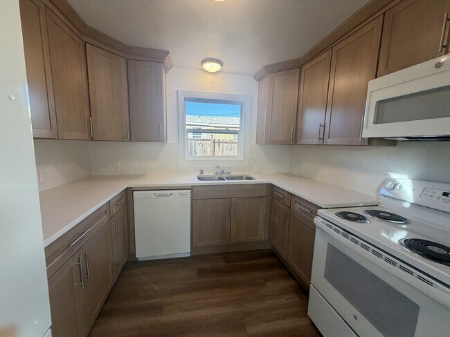 Foto del edificio - 1154 Grand Ave